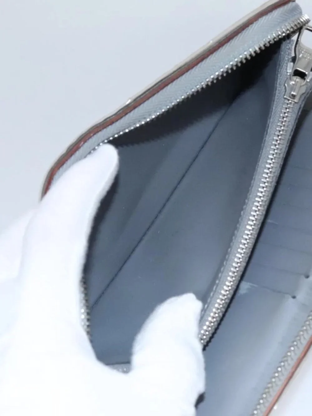 LOUIS VUITTON Monogram Miroir Zippy Wallet Vertical Wallet Silver - Picture 12 of 16